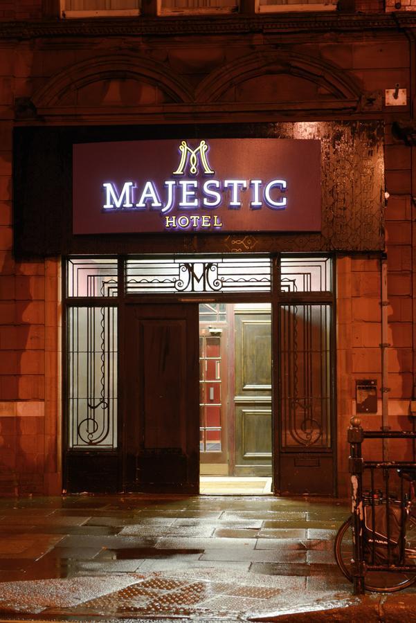 Oyo Hotel Majestic 巴罗弗内斯 外观 照片